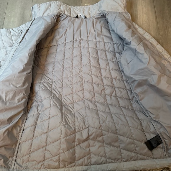 The North Face Youth Thermoball Eco Jacket Color - MELD GREY Youth XL 18/20 - Picture 4 of 10